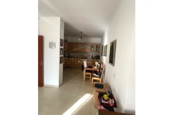 Shtepi ne shitje 2+1 ne Tirane - 220,000 Euro