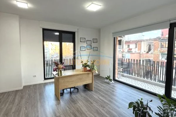 Casa in vendita 1+1 a Tirana - 194,000 Euro