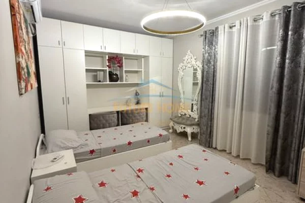 Shtepi ne shitje 2+1 ne Tirane - 175,000 Euro