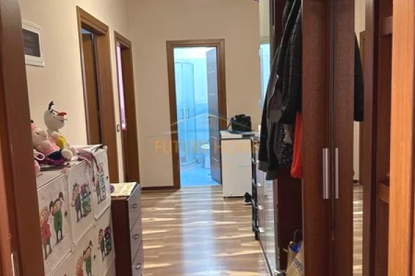 Appartamento in affitto a Tirana 2+1, Arredato