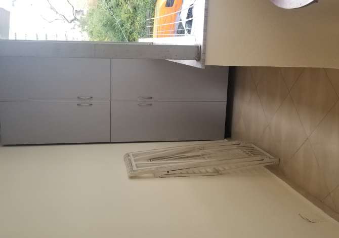 Shtepi me qera 1+1 ne Tirane - 40,000 Leke