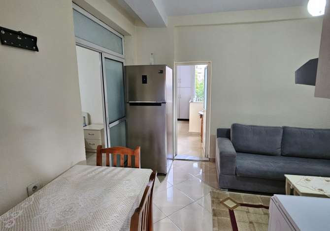 Shtepi me qera 1+1 ne Tirane - 40,000 Leke