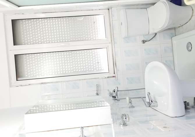 Shtepi me qera Apartament ne Tirane, 1+1, Mobilimi E mobiluar, Pagesa 45,000  Leke.