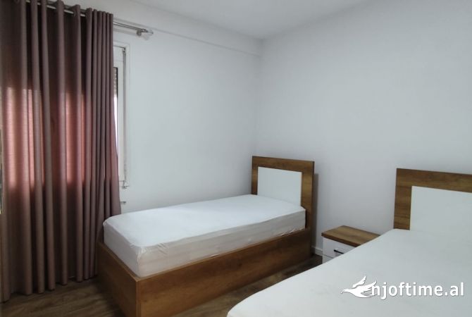 Shtepi me qera Apartament ne Tirane, 2+1, Mobilimi E mobiluar, Pagesa 600  Euro.