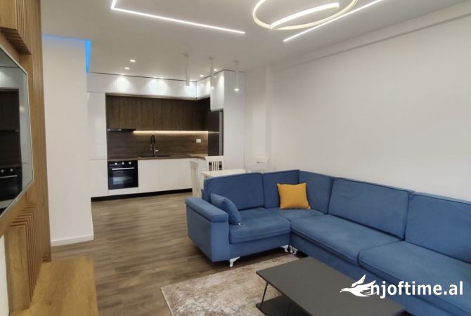 Shtepi me qera 2+1 ne Tirane - 600 Euro