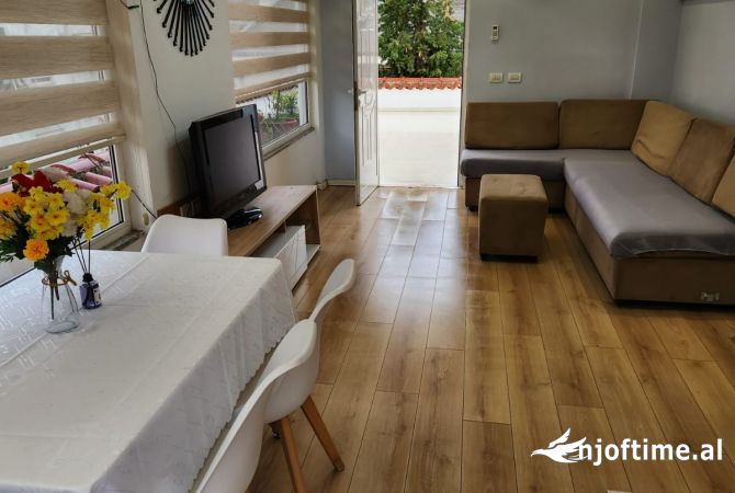 Shtepi me qera 2+1 ne Tirane - 450 Euro