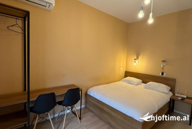 Shtepi me qera Apartament ne Tirane, Garsoniere, Mobilimi E mobiluar, Pagesa 550  Euro.