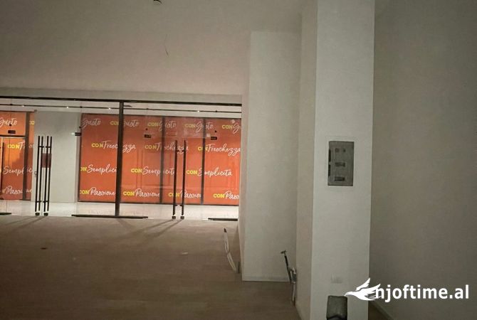 Ambient biznesi ne shitje 1+1 ne Tirane - 415,000 Euro