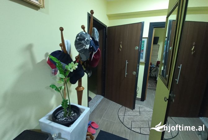 Shtepi ne shitje 1+1 ne Tirane - 100,000 Euro