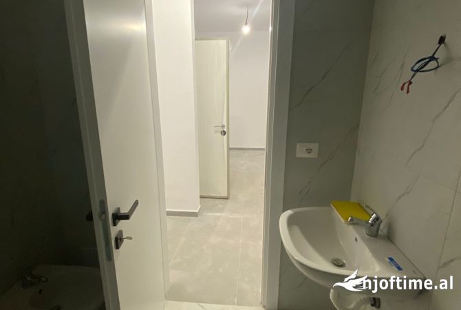 Shtepi me qera 1+1 ne Tirane - 450 Euro