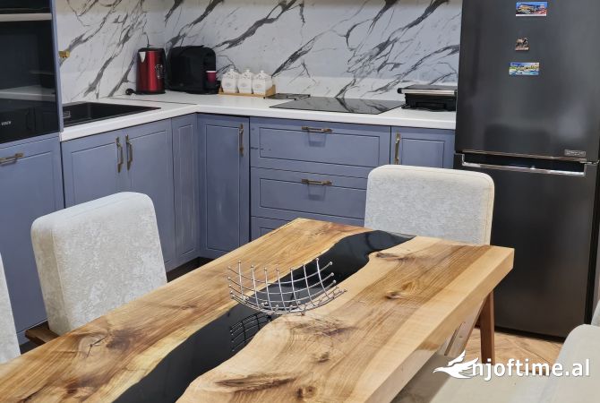 Shtepi me qera Apartament ne Tirane, 2+1, Mobilimi E mobiluar, Pagesa 1,500  Euro.