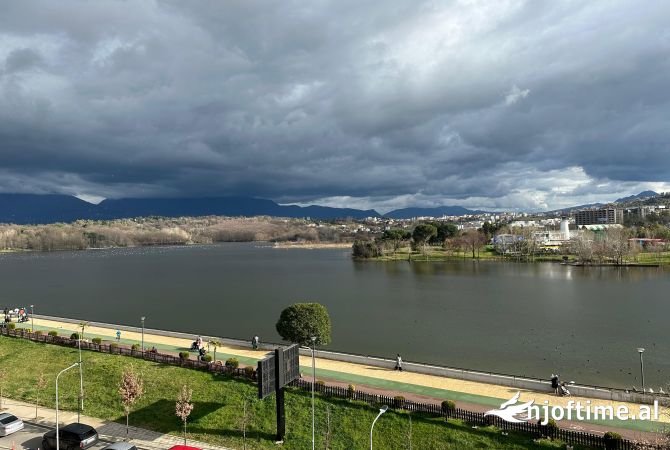 Apartment for sale in Tirana 3+1, Emty