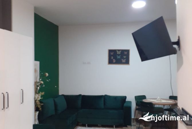 Shtepi ne shitje Apartament ne Durres, Garsoniere, Mobilimi E mobiluar, Pagesa 75,500  Euro.