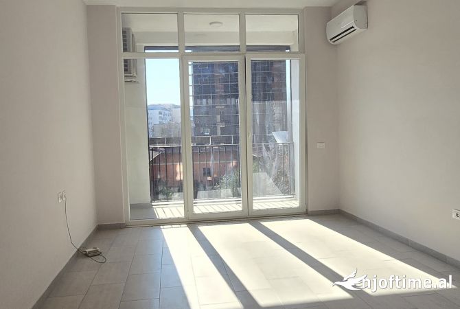 Shtepi me qera Apartament ne Tirane, 1+1, Mobilimi Bosh, pa mobiluar, Pagesa 450  Euro.