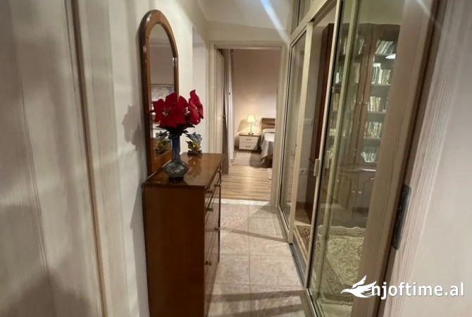 Shtepi me qera 2+1 ne Tirane - 600 Euro