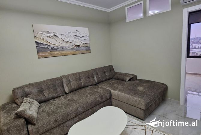 Shtepi me qera Apartament ne Tirane, 1+1, Mobilimi E mobiluar, Pagesa 485  Euro.