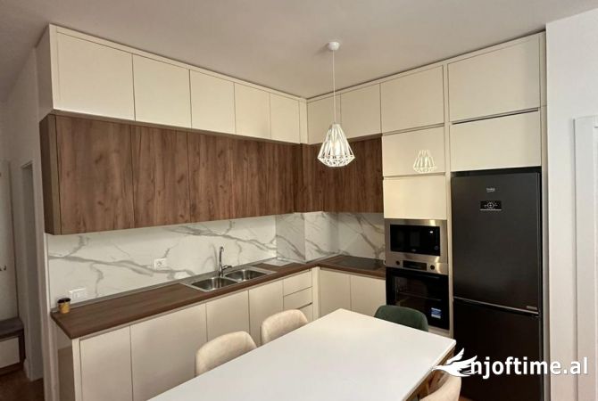 Shtepi me qera Apartament ne Tirane, 2+1, Mobilimi E mobiluar, Pagesa 1,200  Euro.