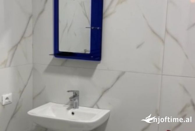 Shtepi me qera 2+1 ne Tirane - 350 Euro