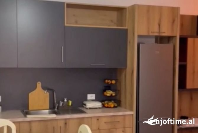 Shtepi me qera 2+1 ne Tirane - 350 Euro