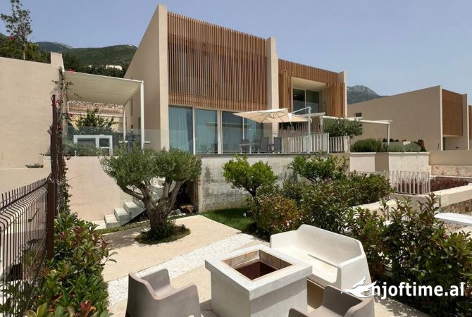 Shtepi ne shitje Apartament ne Himare, 2+1, Mobilimi E mobiluar, Pagesa 765,000  Euro.