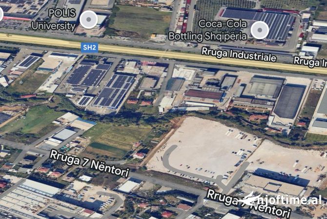 Truall ose Toke  ne Tirane - 1,200 Euro