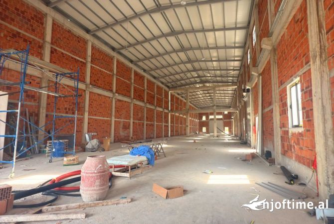 Ambient biznesi me qera 4+1 ne Tirane - 1,200 Euro