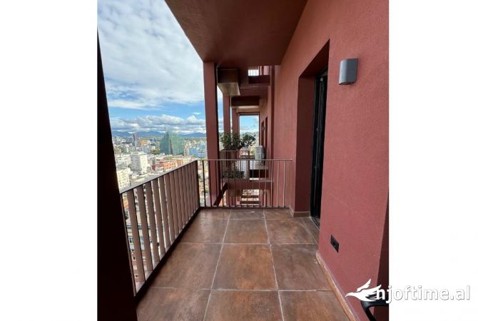 Shtepi ne shitje Apartament ne Tirane, 3+1, Mobilimi Bosh, pa mobiluar, Pagesa 400,000  Euro.