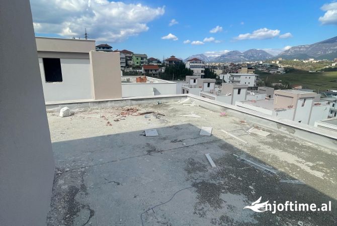 Casa in vendita 4+1 a Tirana - 539,900 Euro
