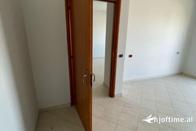 Shtepi ne shitje 1+1 ne Tirane - 110,000 Euro