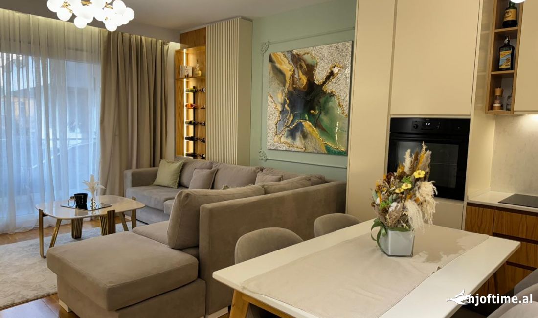 Shtepi me qera Apartament ne Tirane, 1+1, Mobilimi E mobiluar, Pagesa 950  Euro.