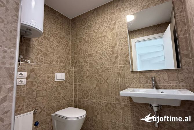 Shtepi me qera 3+1 ne Tirane - 1,999 Euro