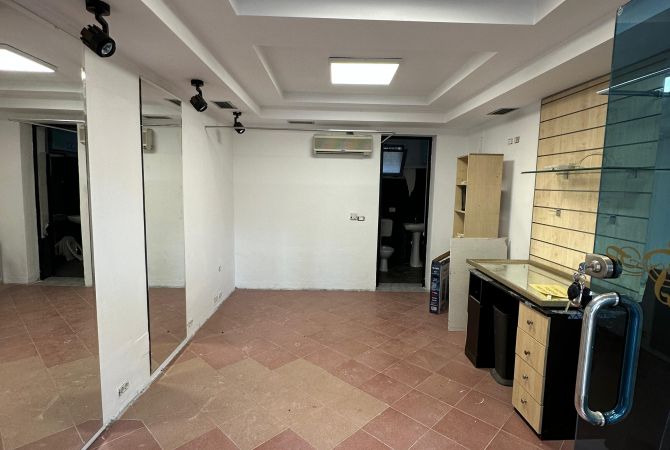 Ambient biznesi me qera 1+1 ne Tirane - 500 Euro