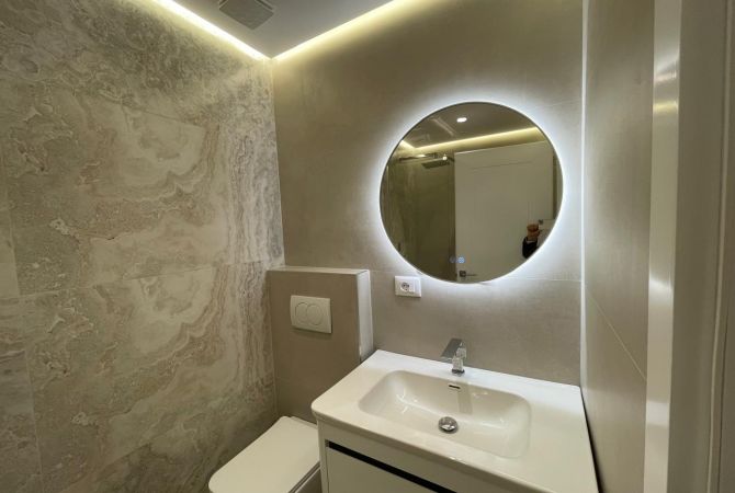 Shtepi ne shitje Apartament ne Tirane, 2+1, Mobilimi Bosh, pa mobiluar, Pagesa 212,000  Euro.