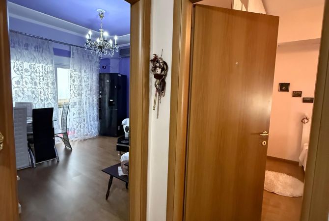 Shtepi me qera Apartament ne Tirane, 2+1, Mobilimi E mobiluar, Pagesa 600  Euro.