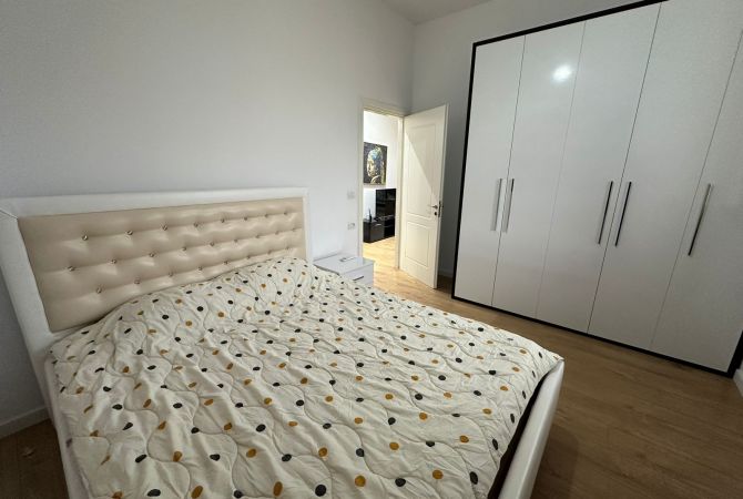 Shtepi me qera Apartament ne Tirane, 2+1, Mobilimi E mobiluar, Pagesa 800  Euro.
