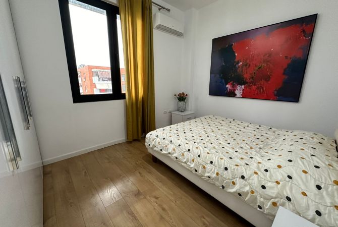 Shtepi me qera Apartament ne Tirane, 2+1, Mobilimi E mobiluar, Pagesa 800  Euro.