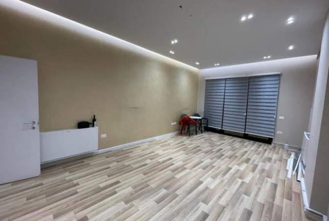Shtepi ne shitje Apartament ne Tirane, 2+1, Mobilimi Bosh, pa mobiluar, Pagesa 286,000  Euro.