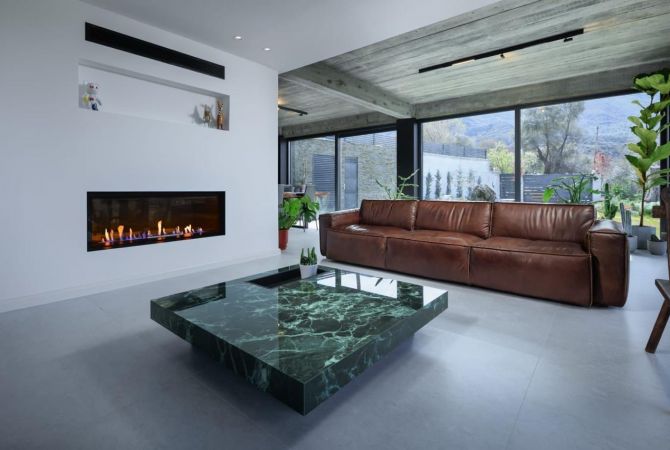 Shtepi ne shitje Vila Luksoze ne Tirane, 2+1, Mobilimi Pjeserisht e mobiluar, Pagesa 1,200,000  Euro.