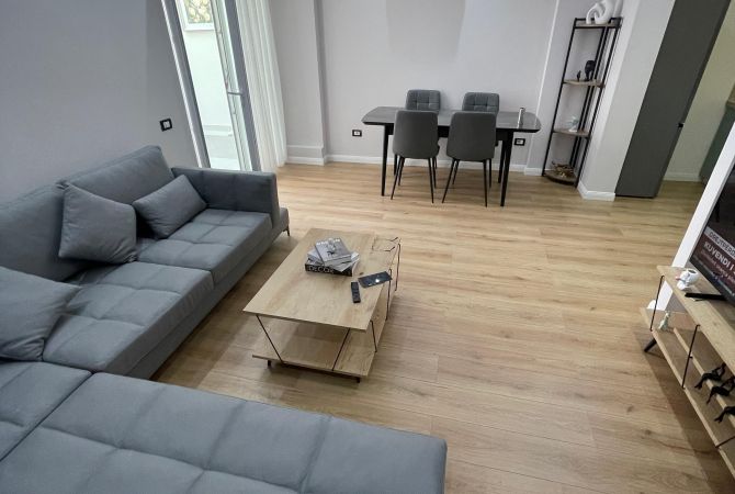 Shtepi me qera Apartament ne Tirane, 2+1, Mobilimi E mobiluar, Pagesa 850  Euro.