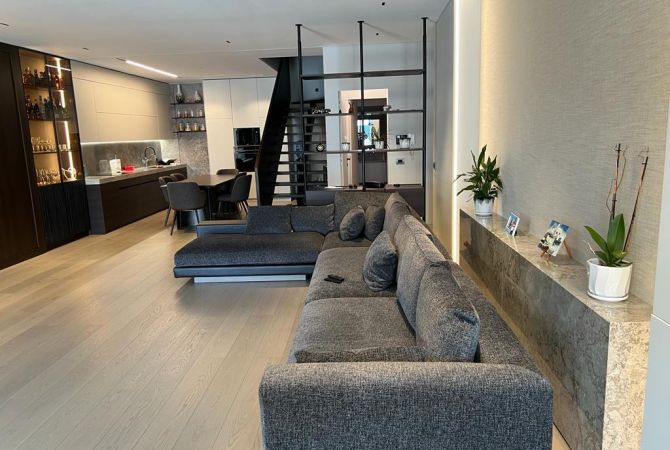 Shtepi ne shitje Duplex(shtepi me 2 kate) ne Tirane, 3+1, Mobilimi E mobiluar, Pagesa 356,000  Euro.