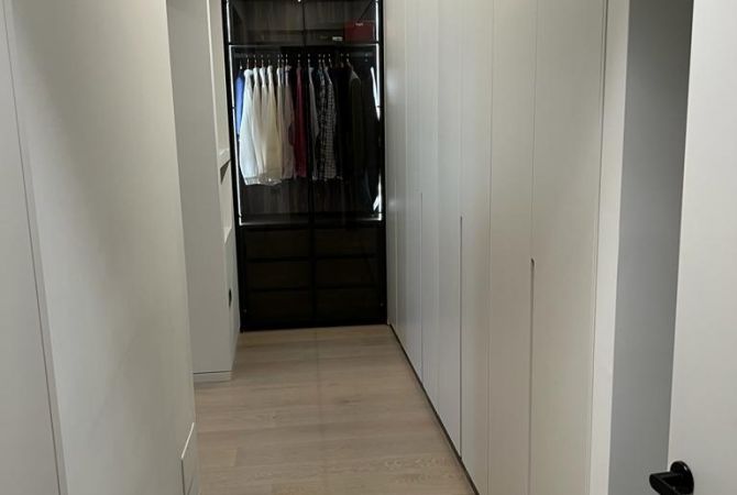 Shtepi ne shitje Duplex(shtepi me 2 kate) ne Tirane, 3+1, Mobilimi E mobiluar, Pagesa 356,000  Euro.