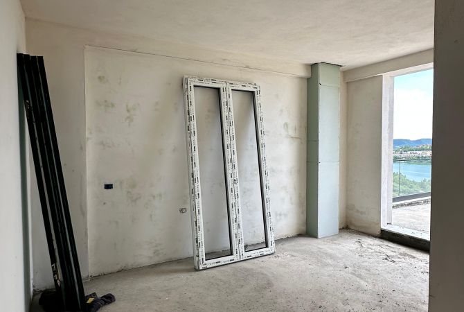 Shtepi ne shitje 3+1 ne Tirane - 420,000 Euro