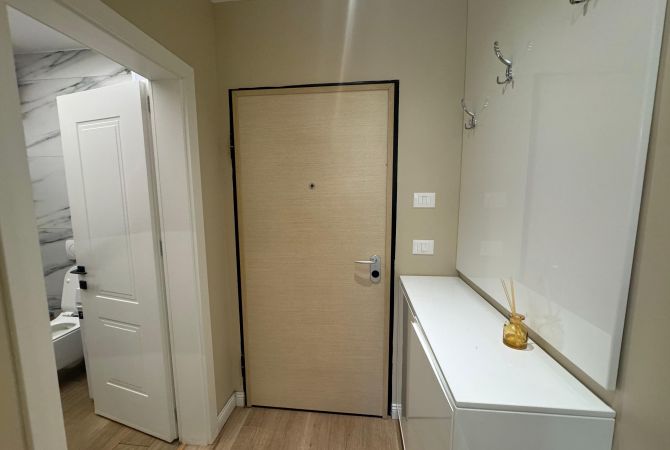 Shtepi me qera 2+1 ne Tirane - 750 Euro