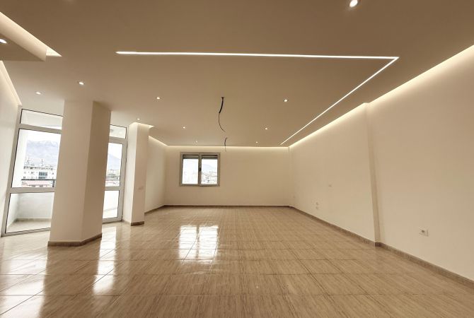 Casa in vendita 3+1 a Tirana - 400,000 Euro