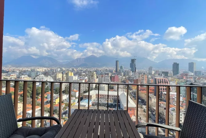 Shtepi me qera 2+1 ne Tirane - 1,200 Euro