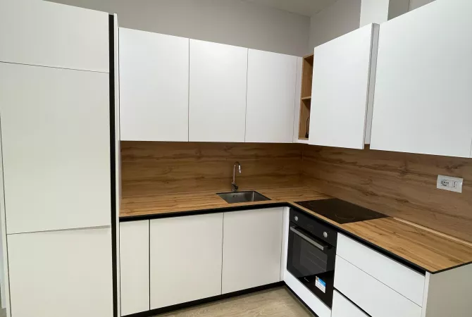 Shtepi me qera 2+1 ne Tirane - 1,200 Euro