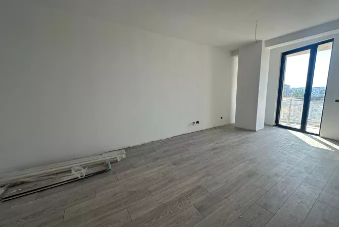 Shtepi ne shitje Apartament ne Tirane, 1+1, Mobilimi Bosh, pa mobiluar, Pagesa 165,000  Euro.