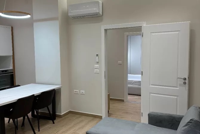 Shtepi me qera Apartament ne Tirane, 2+1, Mobilimi E mobiluar, Pagesa 600  Euro.