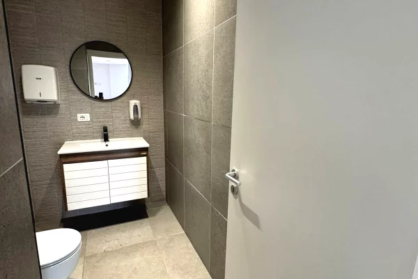 Business Property for Rent 3+1 in Tirana - 2,000 Euro