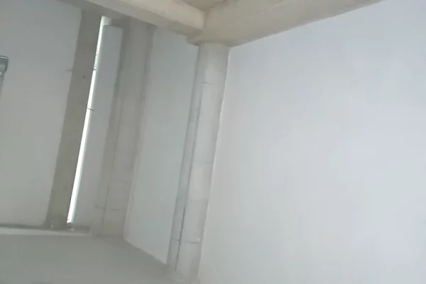 Ambient biznesi me qera 4+1 ne Tirane - 1,000 Euro